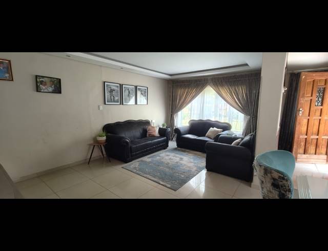 4 BEDROOM HOUSE TO LET IN THREE RIVERS
